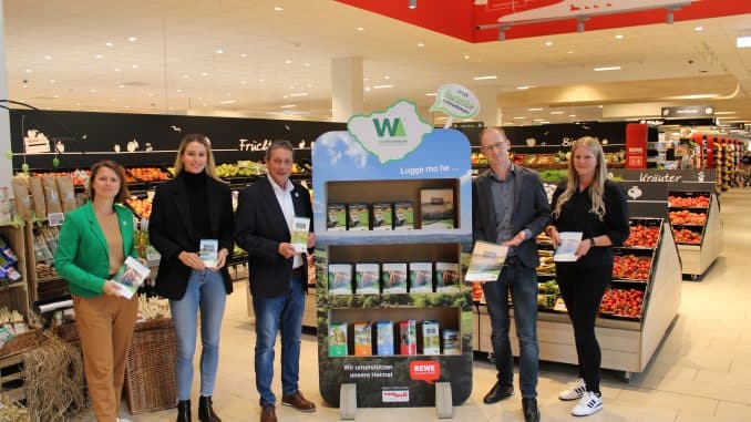 Die Westerwälder Infobox bringt die Heimat näher Erfolgreicher Projektstart in acht REWE Märkten in der Region