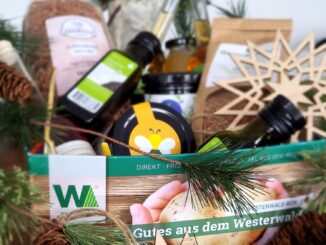 Regionaler Weihnachtszauber: Entdecken Sie unsere festlichen Westerwälder Boxen!